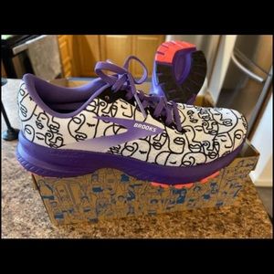 Brooks Launch 7 Unity Together Special Edition.